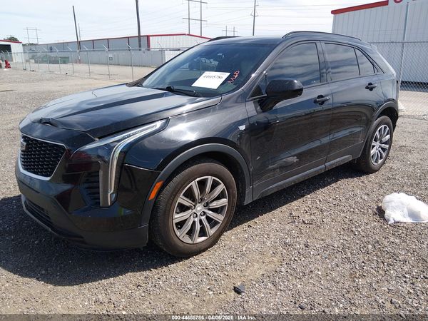 2019 CADILLAC XT4 SPORT