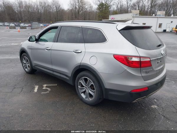 2016 HYUNDAI SANTA FE SE