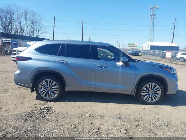 2024 TOYOTA HIGHLANDER PLATINUM