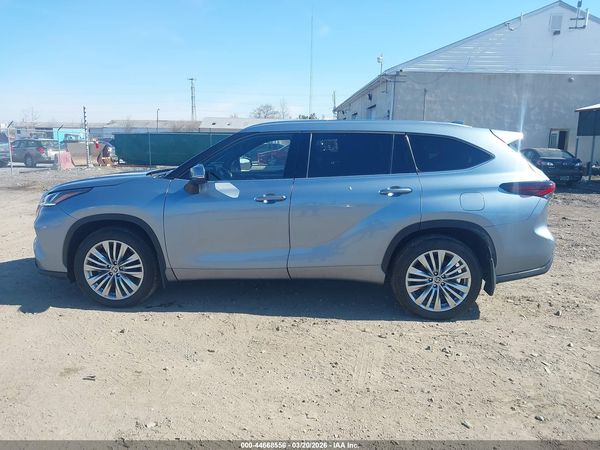 2024 TOYOTA HIGHLANDER PLATINUM