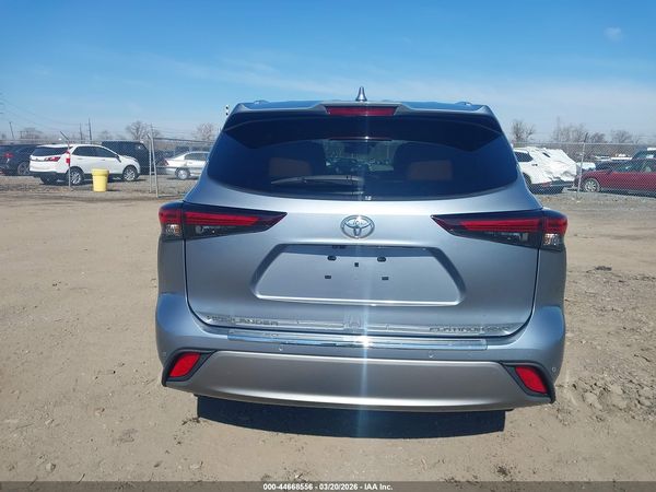 2024 TOYOTA HIGHLANDER PLATINUM