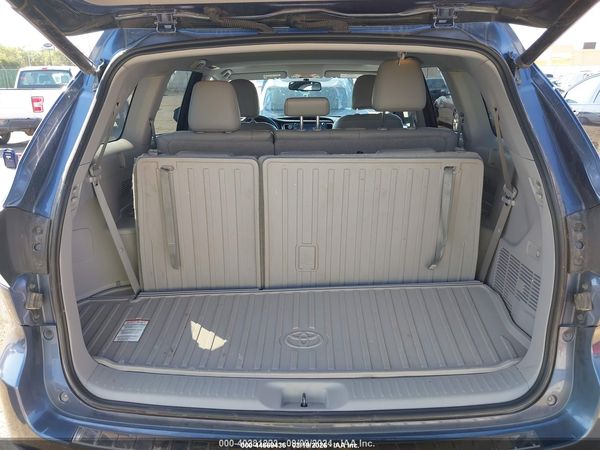 2016 TOYOTA HIGHLANDER XLE V6