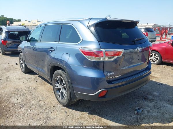 2016 TOYOTA HIGHLANDER XLE V6