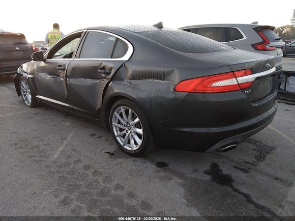 2013 JAGUAR XF I4 T
