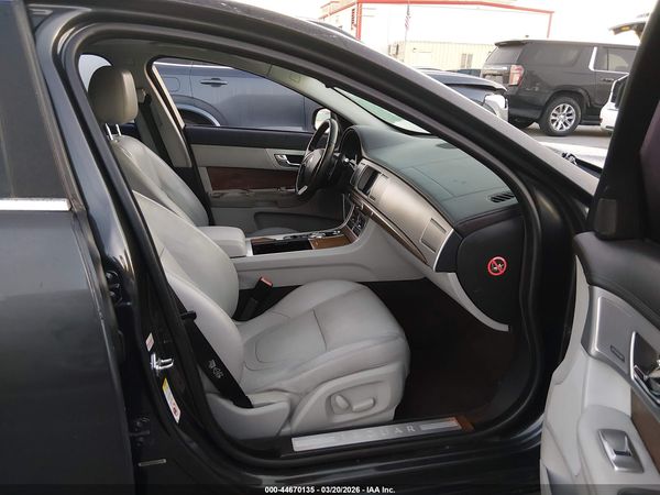 2013 JAGUAR XF I4 T