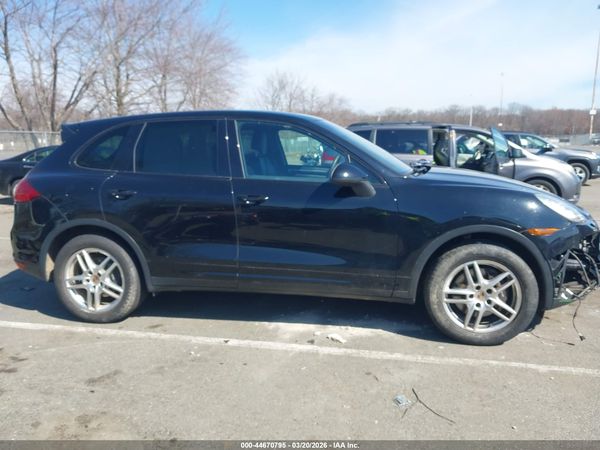 2014 PORSCHE CAYENNE