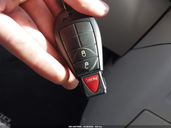 2014 DODGE GRAND CARAVAN SE — I11