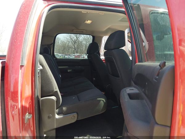 2012 CHEVROLET SILVERADO 1500 LT — I8