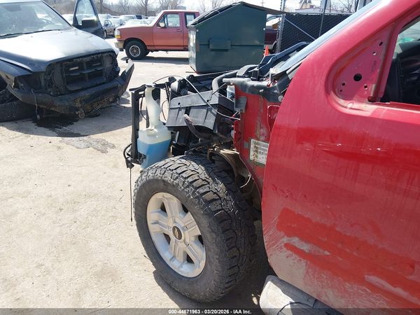 2012 CHEVROLET SILVERADO 1500 LT — I156