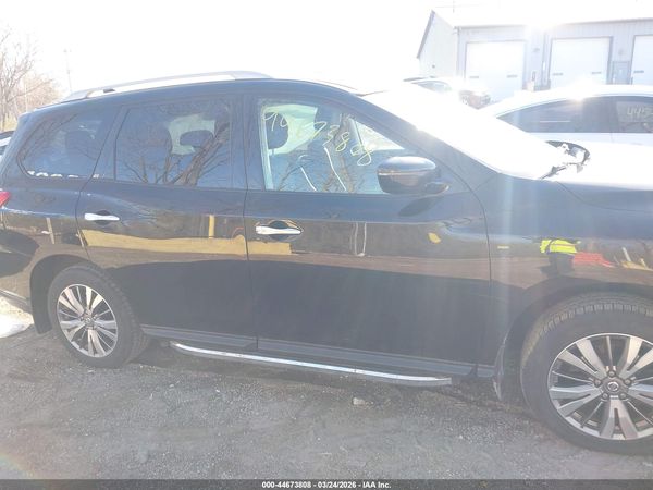 2019 NISSAN PATHFINDER SV