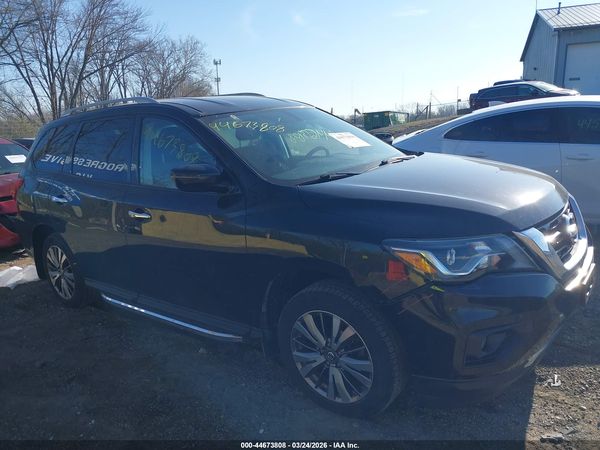 2019 NISSAN PATHFINDER SV