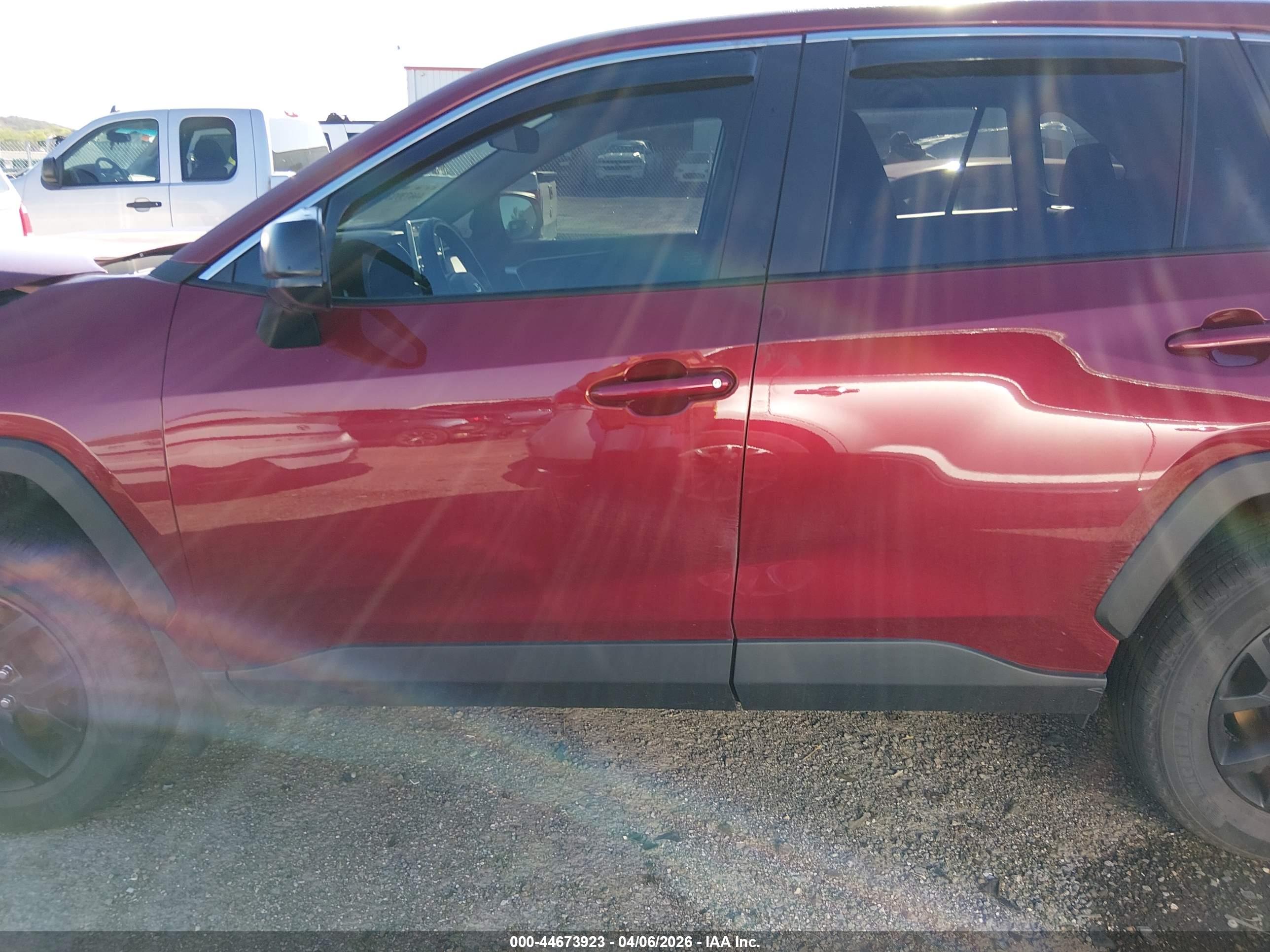 2025 TOYOTA RAV4 LE