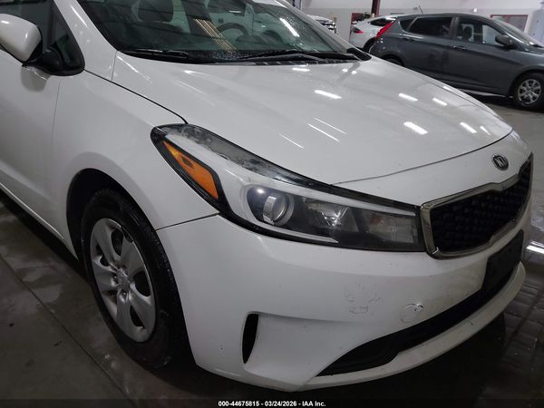 2017 KIA FORTE LX