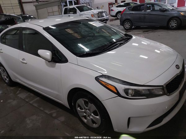 2017 KIA FORTE LX