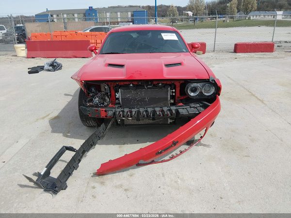 2016 DODGE CHALLENGER SXT