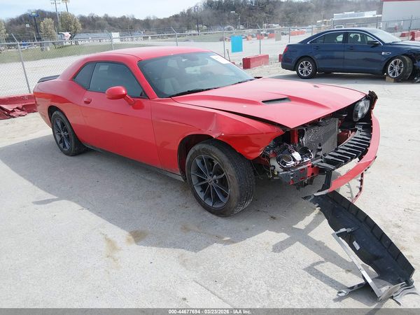 2016 DODGE CHALLENGER SXT