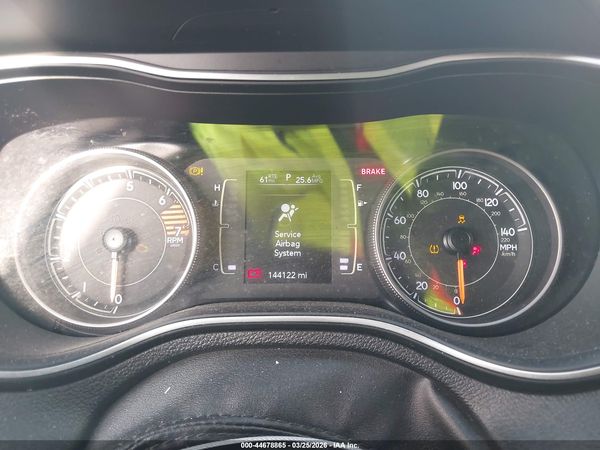2019 JEEP CHEROKEE LATITUDE FWD