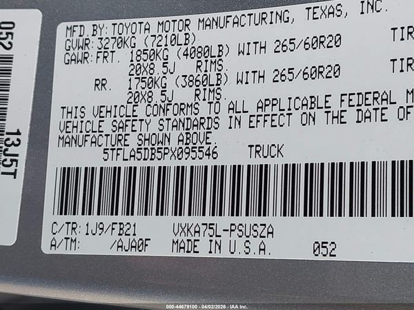 2023 TOYOTA TUNDRA SR5