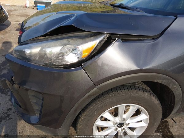 2019 KIA SORENTO 2.4L LX