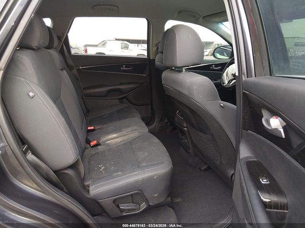 2019 KIA SORENTO 2.4L LX
