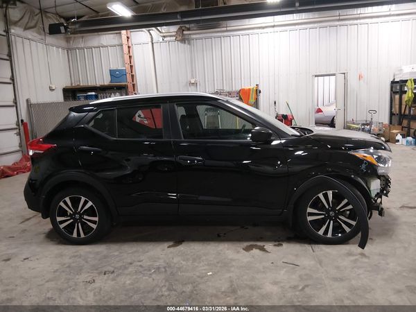 2019 NISSAN KICKS S
