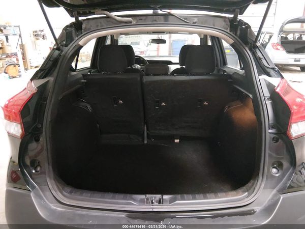 2019 NISSAN KICKS S