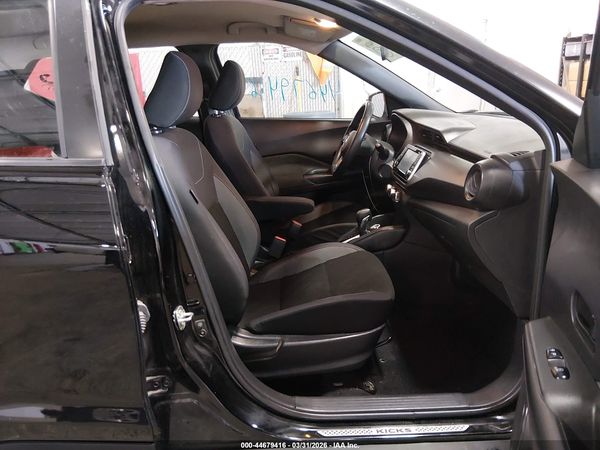 2019 NISSAN KICKS S