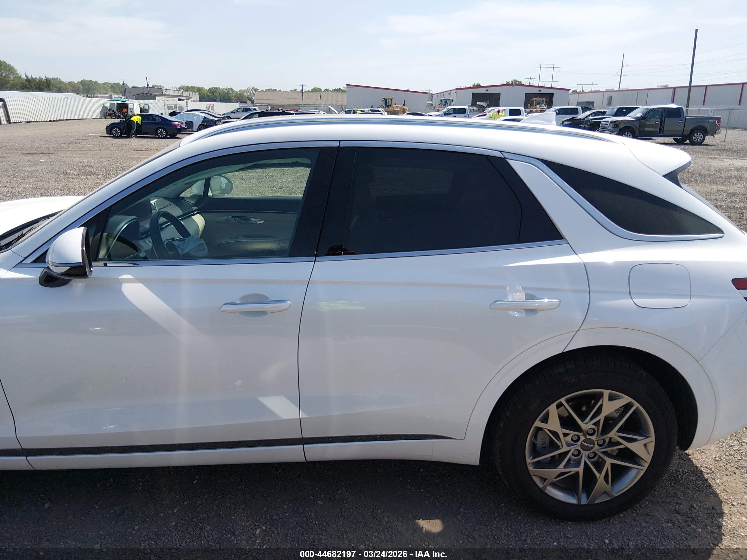 2025 GENESIS GV70 2.5T AWD