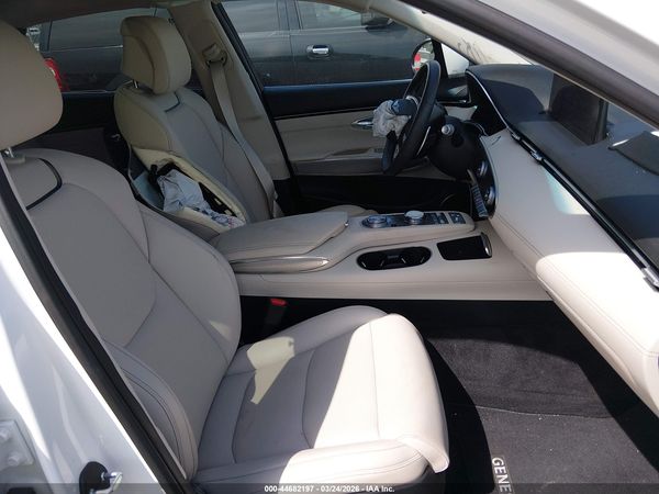 2025 GENESIS GV70 2.5T AWD