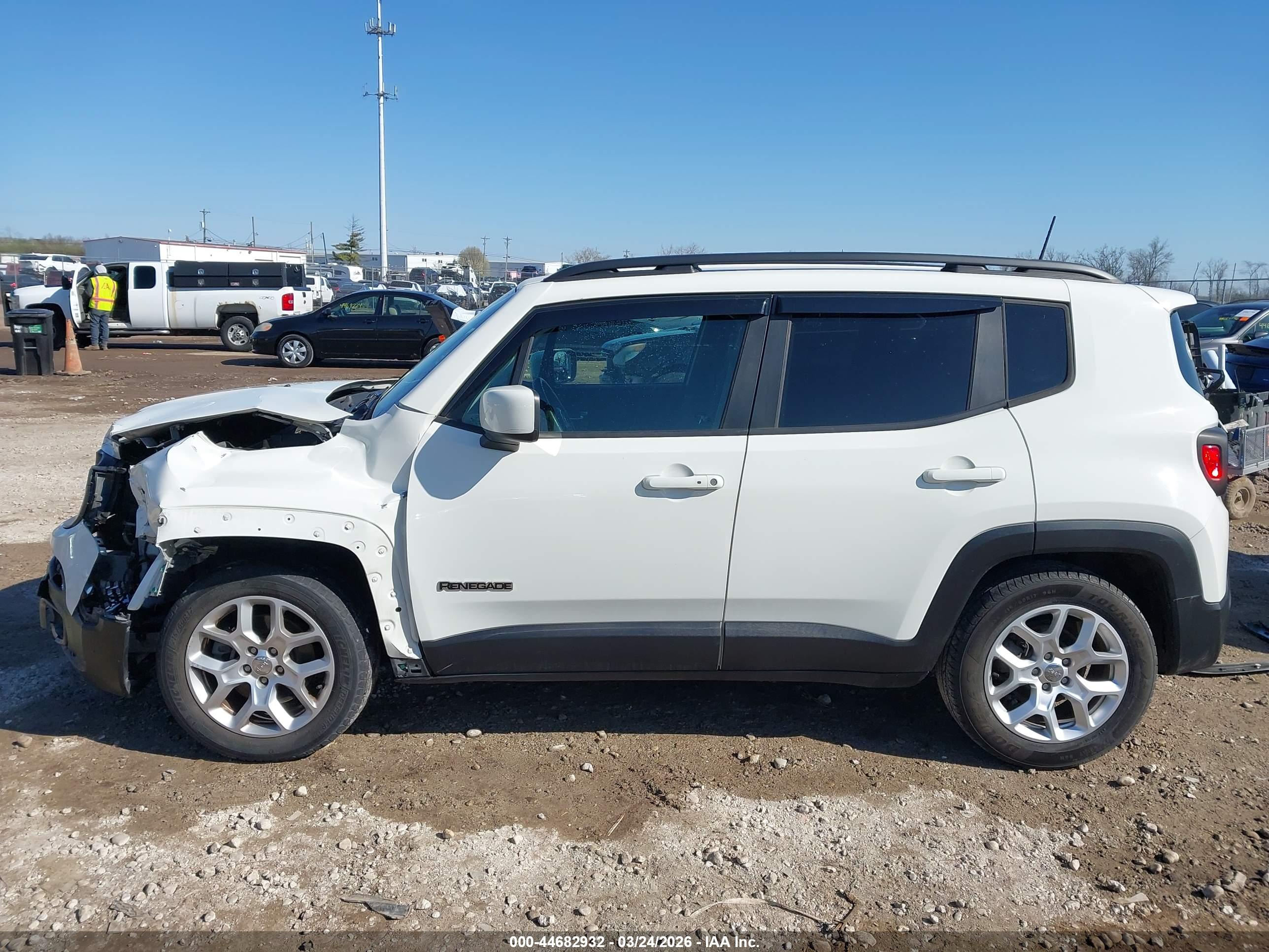 2018 JEEP RENEGADE LATITUDE FWD