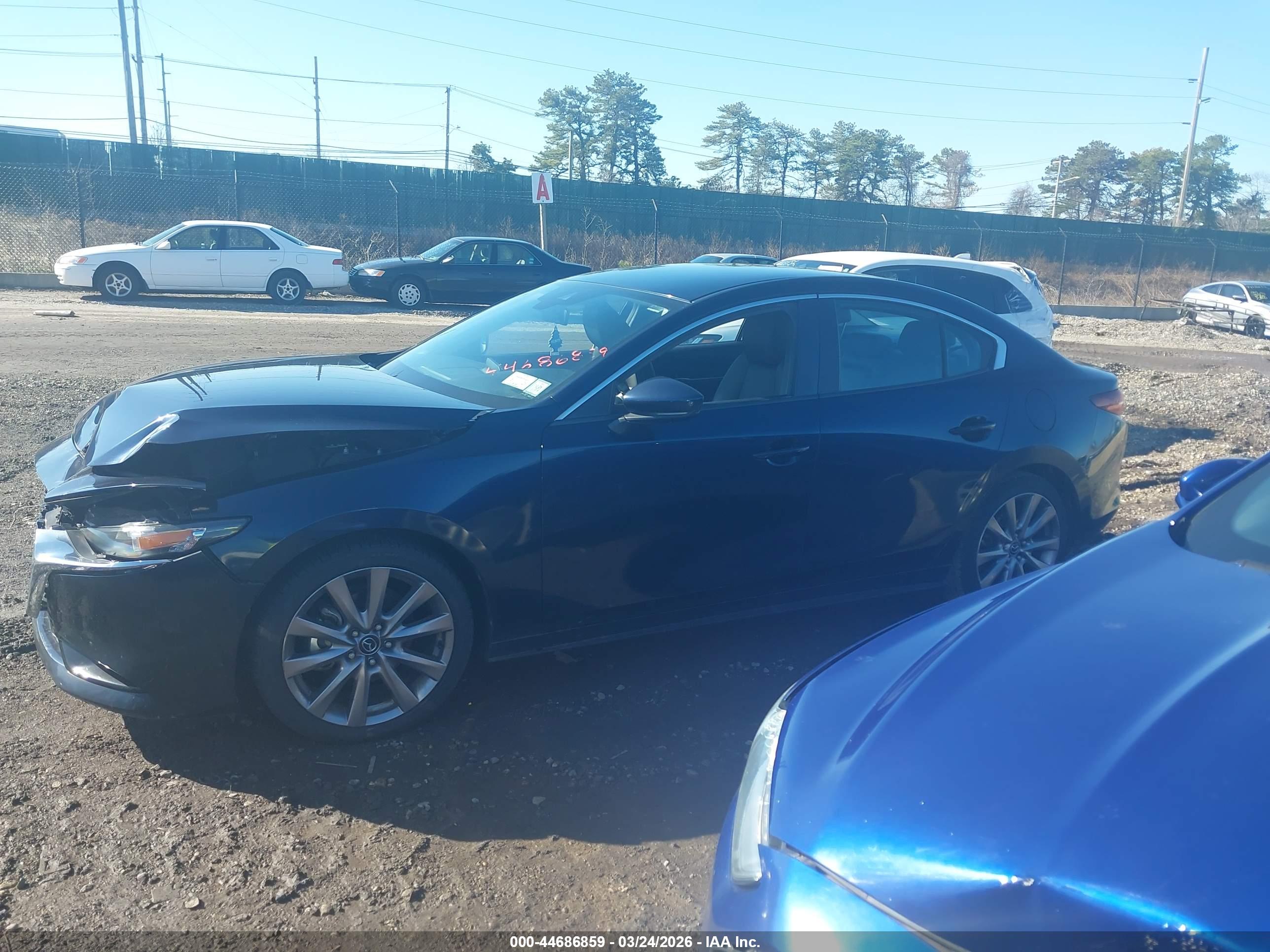 2019 MAZDA MAZDA3 PREFERRED PACKAGE