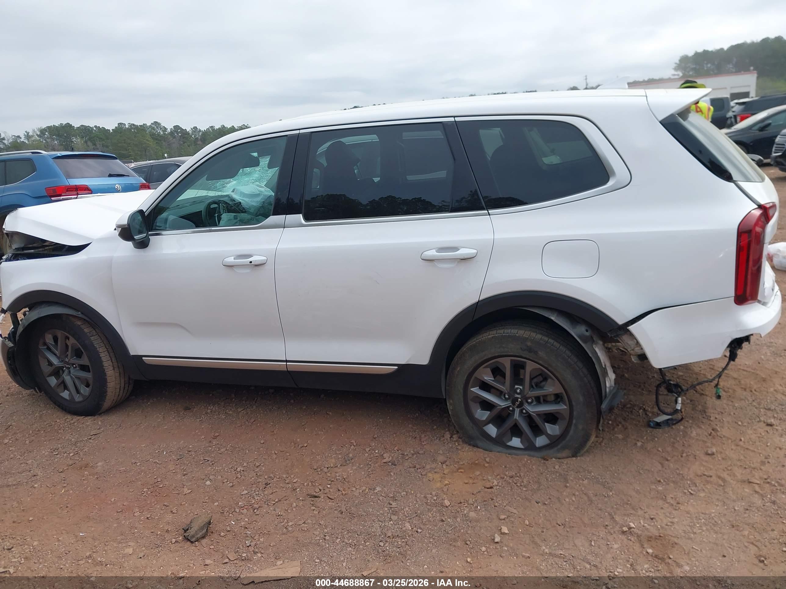 2024 KIA TELLURIDE LX