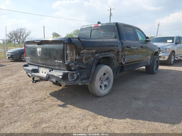 2019 RAM 1500 LARAMIE  4X4 5'7 BOX