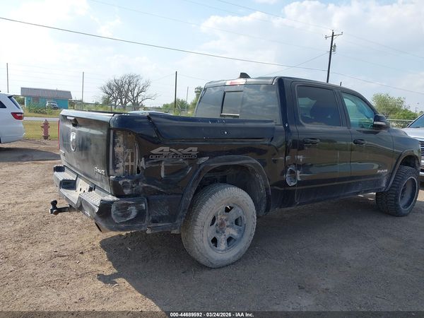 2019 RAM 1500 LARAMIE  4X4 5'7 BOX