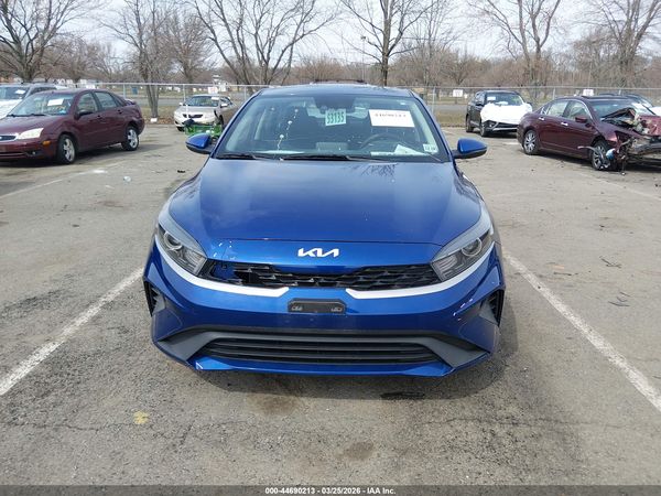2023 KIA FORTE LXS