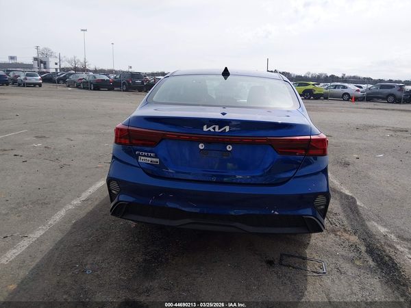 2023 KIA FORTE LXS