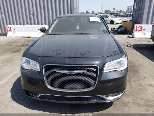 2020 CHRYSLER 300 TOURING L — I115