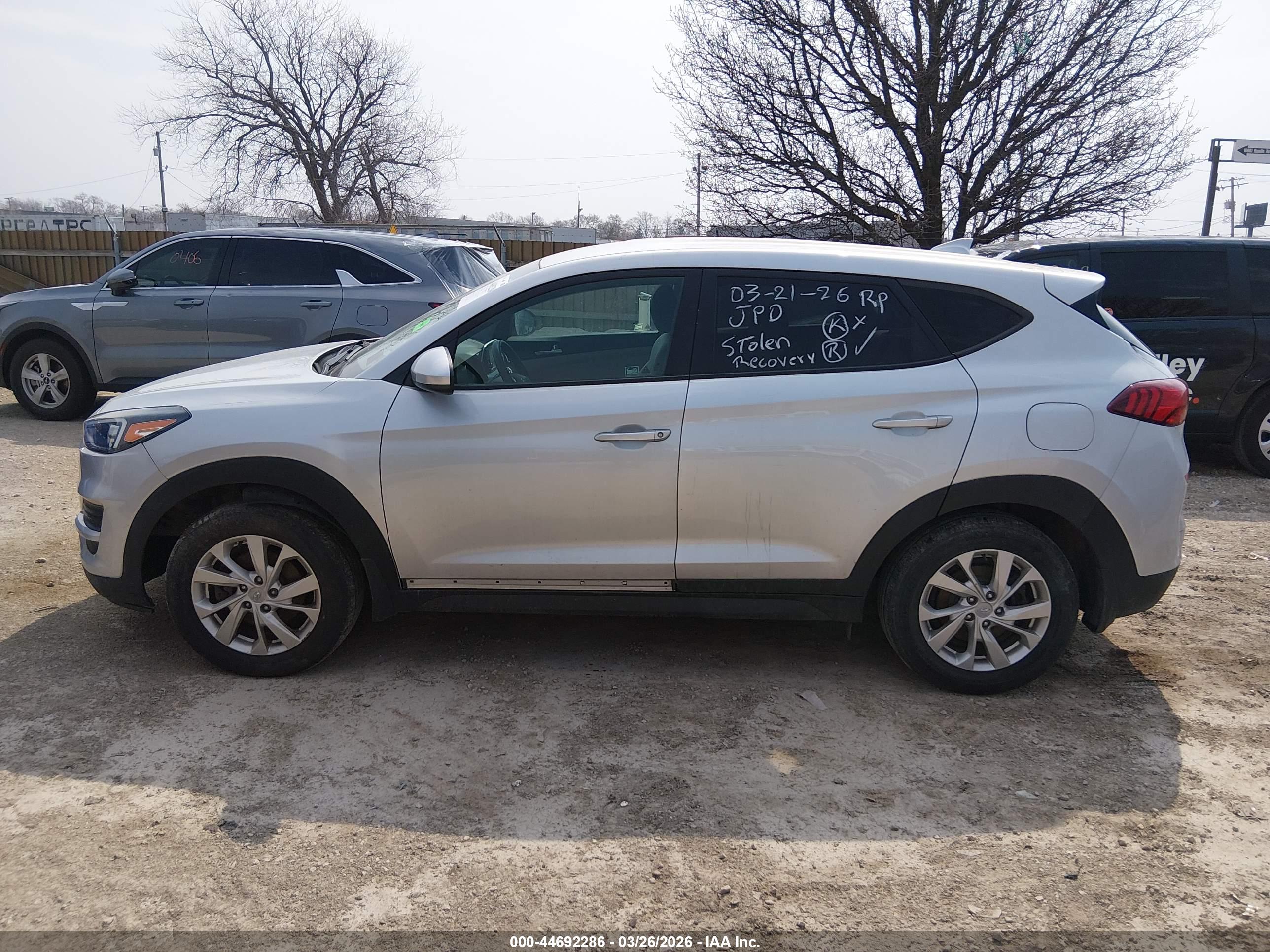 2019 HYUNDAI TUCSON SE