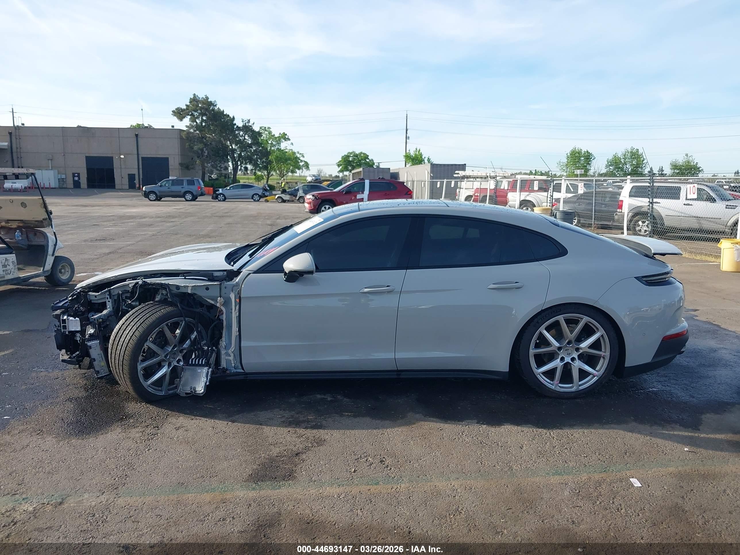 2025 PORSCHE PANAMERA 4