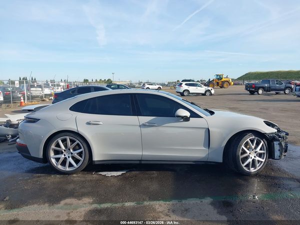 2025 PORSCHE PANAMERA 4
