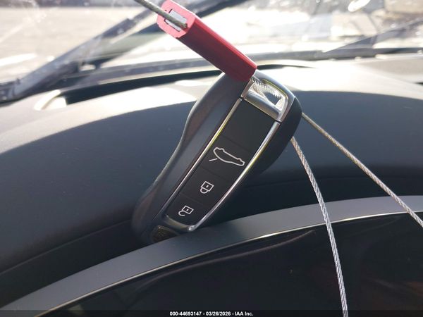 2025 PORSCHE PANAMERA 4