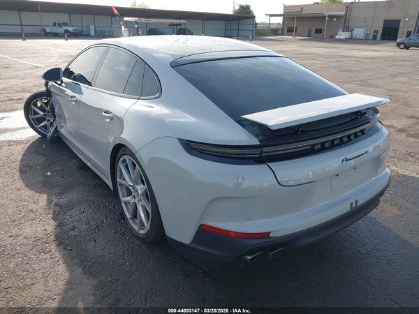 2025 PORSCHE PANAMERA 4