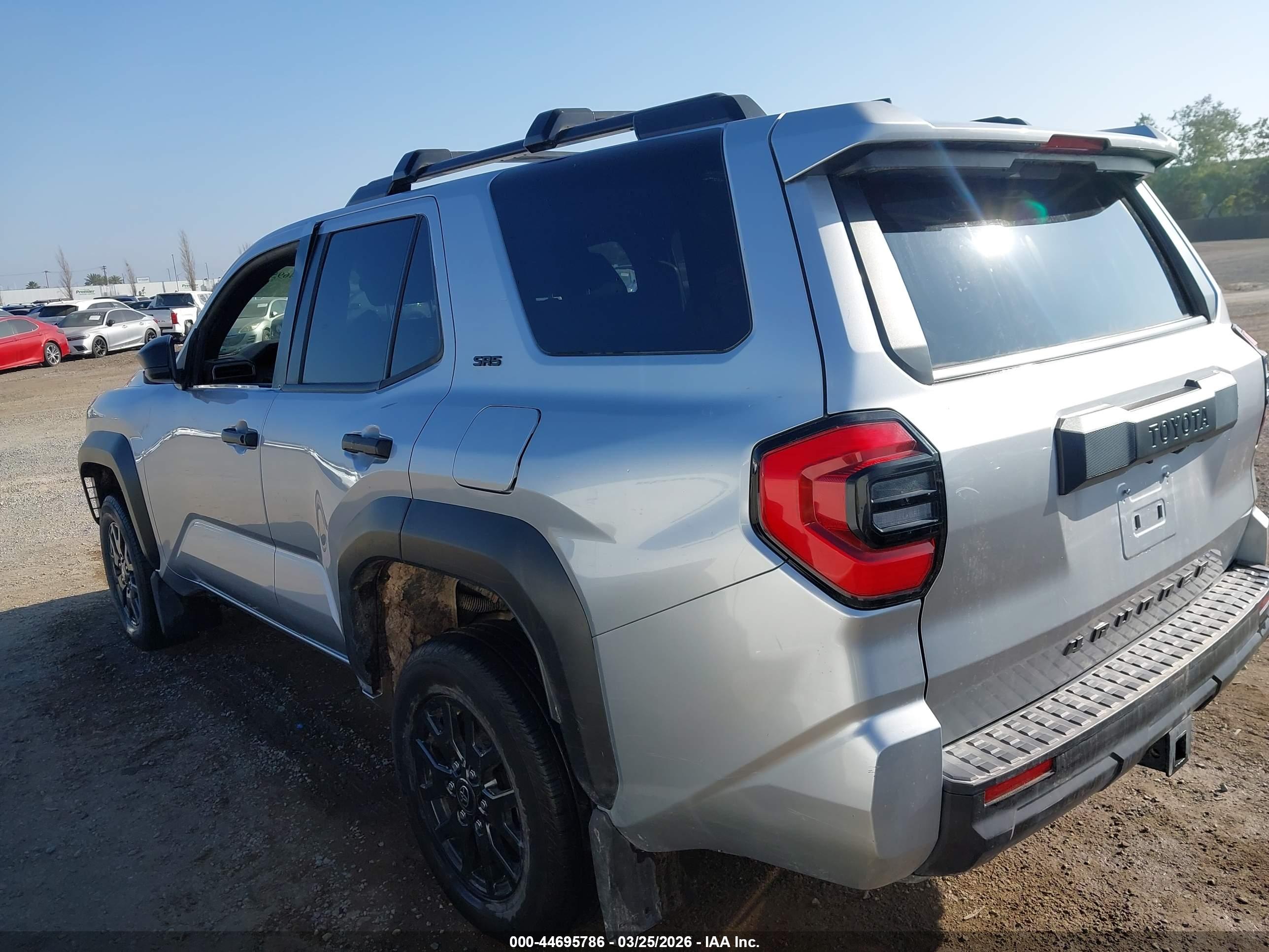 2025 TOYOTA 4RUNNER SR5