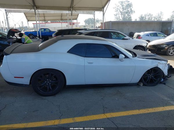 2017 DODGE CHALLENGER SXT