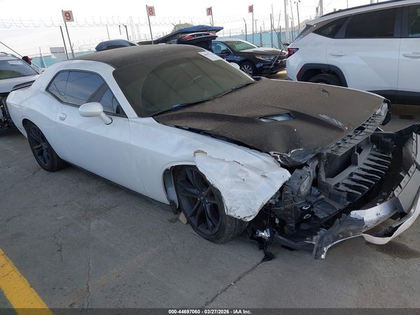 2017 DODGE CHALLENGER SXT
