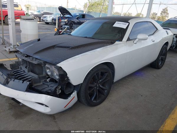 2017 DODGE CHALLENGER SXT