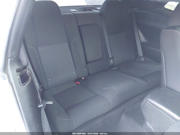2017 DODGE CHALLENGER SXT