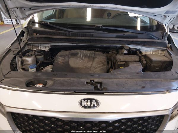 2016 KIA SEDONA LX