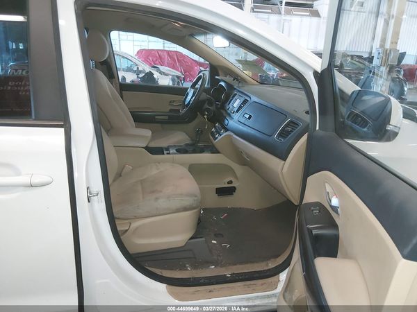 2016 KIA SEDONA LX