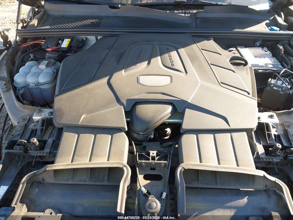 2019 PORSCHE CAYENNE